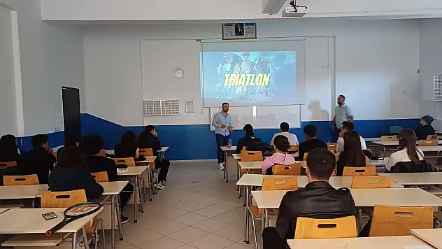 Kastamonu Üniversitesi'nde Triatlon Rüzgarı Esti