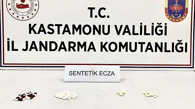 Kastamonu'ya uyuşturucu getiren 2 kişi yakalandı