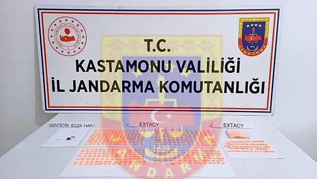 Kastamonu'ya uyuşturucu getirirken yakalandı