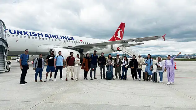 Katar, Bahreyn ve Umman heyeti geldi