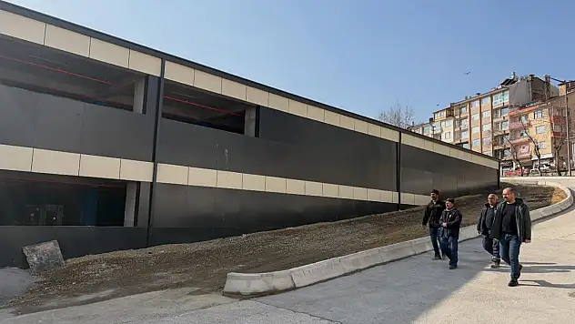 Kavaklıgil'den Çok Katlı Otopark Alanında İnceleme