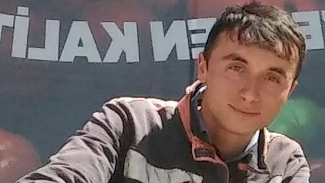 Kavşakta kaza 1'i ağır 3 yaralı