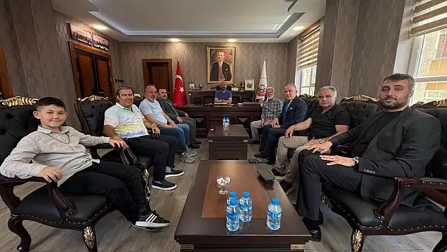 Kayaönü Köyü Dernek Yönetimi Ve Eski Başkan Oruçöz'den Belediye'ye Ziyaret
