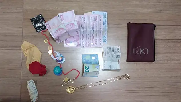Kaybolan Cüzdan Sahibine Ulaştırıldı