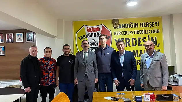 Kaymakam Demirdağ'dan Taşköprüspor'a Ziyaret