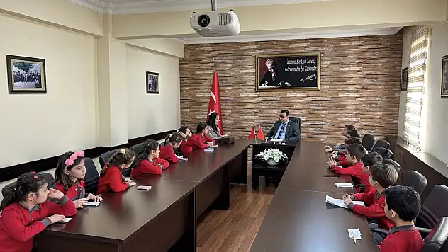 Kaymakam Erkan Şahin'e Öğrencilerden Ziyaret