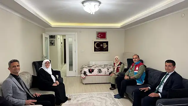 Kaymakam Kaya'dan Şehit Annelerine Anlamlı Ziyaret