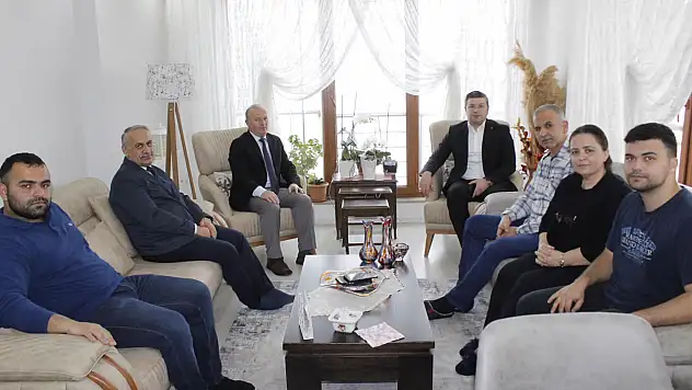 Kaymakam Necdet Uçar'dan Gazeteci Kadir Yıldırım'a Taziye Ziyareti