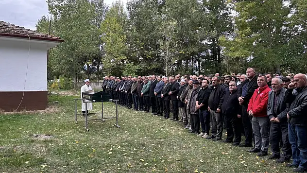 Kaymakam Şahin Cenaze Namazına Katıldı