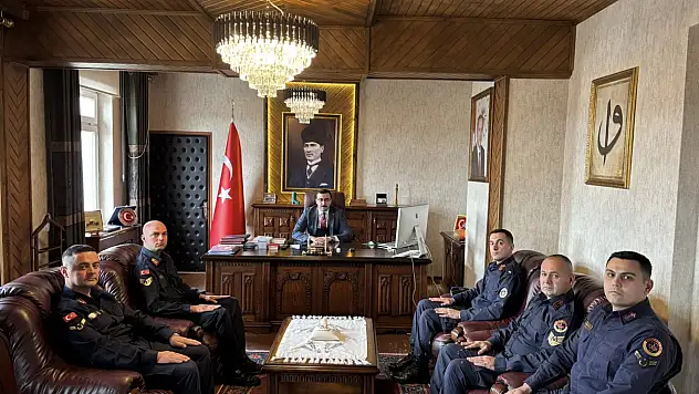 Kaymakam Şahin'den Jandarma Personellerine Başarı Belgesi