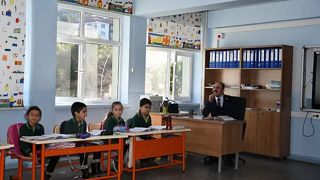 Kaymakam Şahin'den Okul Ziyareti