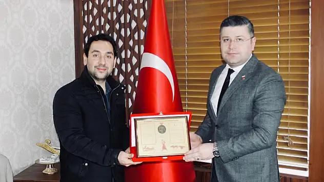 Kaymakam Uçar'dan Başhekim Ekençi'ye Ziyaret