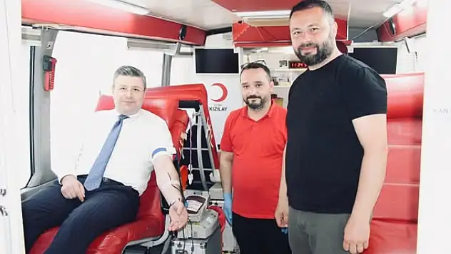Kaymakam Uçar'dan Örnek Davranış: Kan Bağışında Bulundu