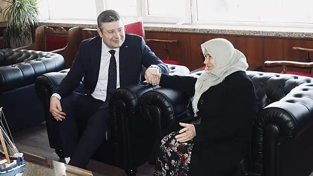 Kaymakam Uçar Şehit Annesini Misafir Etti
