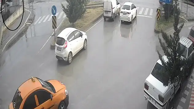 Kaza Anı Güvenlik Kamerasında