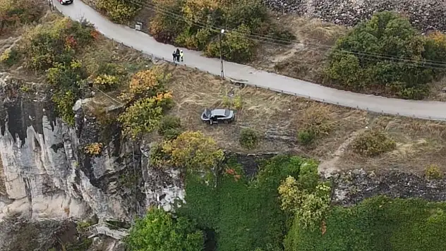 Kaza yapan otomobilin sürücüsünün cansız bedeni kanyonda bulundu
