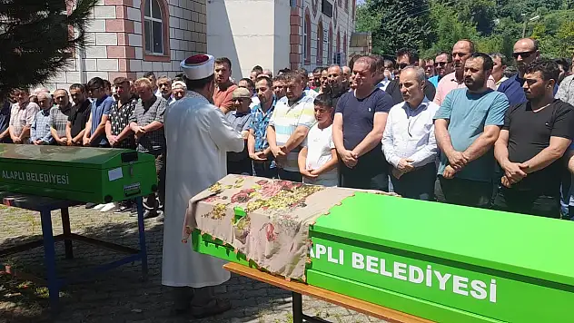 Kazada ölen hamile kadın toprağa verildi