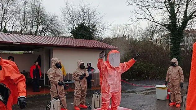 KBRN Eğitimi Sonrası Arama Kurtarma Ekiplerinden Saha Tatbikatı
