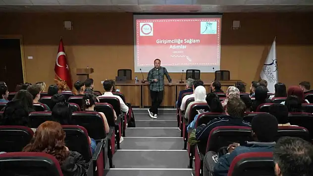 Ozan Kuşcu Gençlere Seslendi