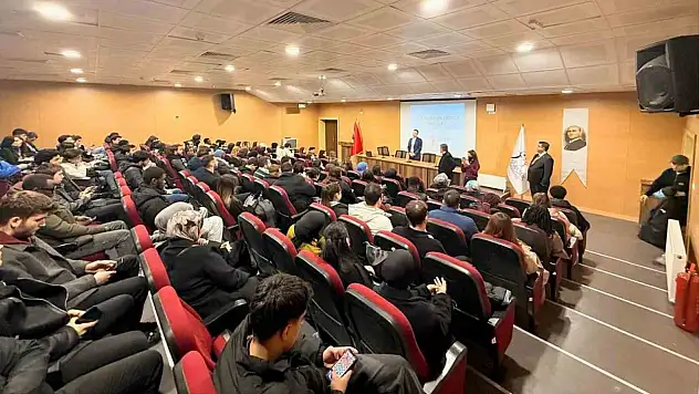 KBÜ'de Kariyer Planlaması Ve KPSS Semineri