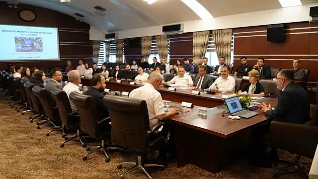 KBÜ'de öğrenci senatosu ilk toplantısını gerçekleştirdi
