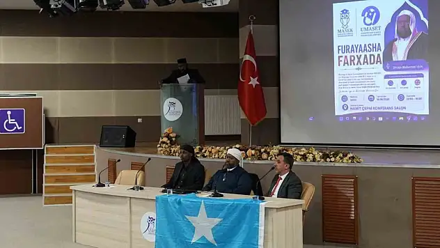 KBÜ'de uluslararası öğrenciler 'Mutluluğun Anahtarı' konferansında buluştu
