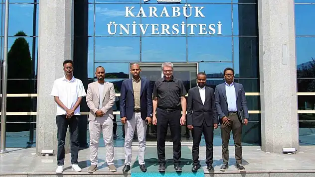 KBÜ ile Somali Baidoa International University arasında akademik iş birliği görüşmesi