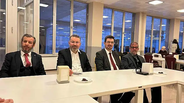 Rektör Kırışık Bin Öğrenciyle İftarda Bir Araya Geldi