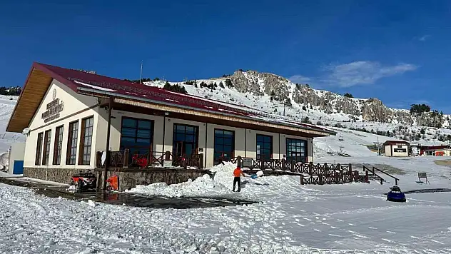 60 cm'ye Ulaşan Kar Yağışı