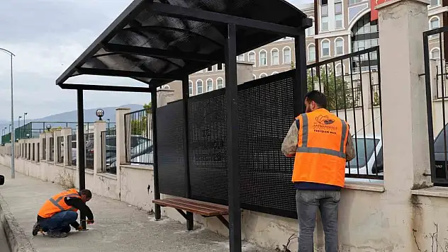 Kendi Duraklarını Kendileri Üretiyor