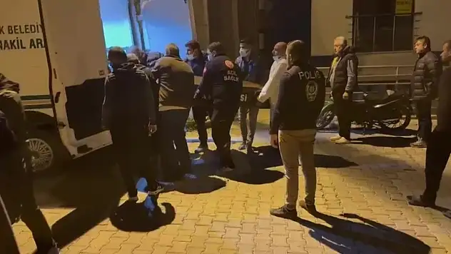 Evinde Ölü Bulundu