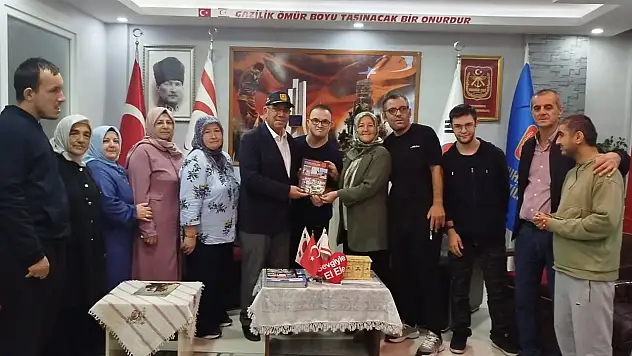 Kıbrıs Gazisi Hüseyin Mahmutoğlu'na Anlamlı Ziyaret