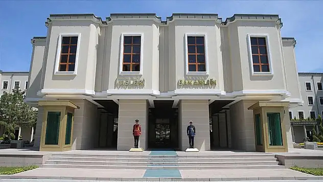 Kırmızı Bültenle Aranan 16, Ulusal Seviyede Aranan 45 Suçlu Ülkeye Getirildi