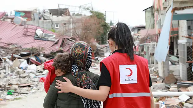 Kızılay Yetimlerin İhtiyaçlarını Ramazan'da da Karşılıyor
