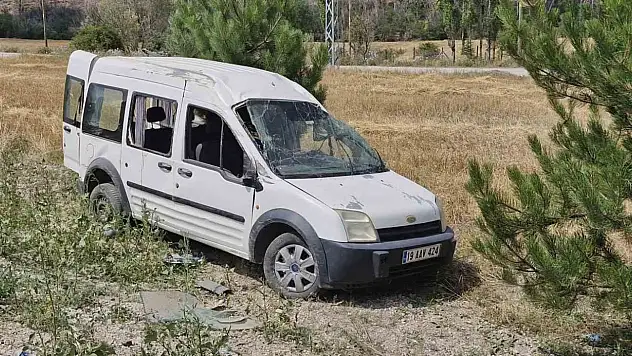 Kontrolden Çıkan Araç Tarlaya Uçtu! Çok Sayıda Yaralı Var