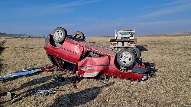 Kontrolden Çıkan Otomobil Takla Attı: 3 Yaralı