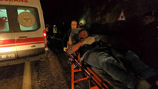 Kafa Kafaya Çarpıştılar: 4 Yaralı