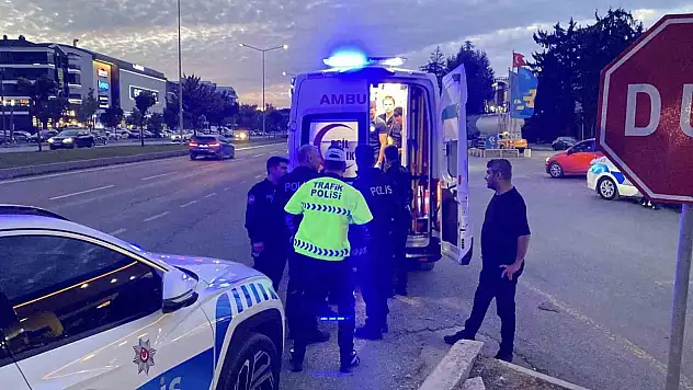 Köprüye Çıktı, Polis İkna Etti