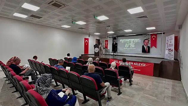 Koruyucu Ailelere Eğitim Verildi