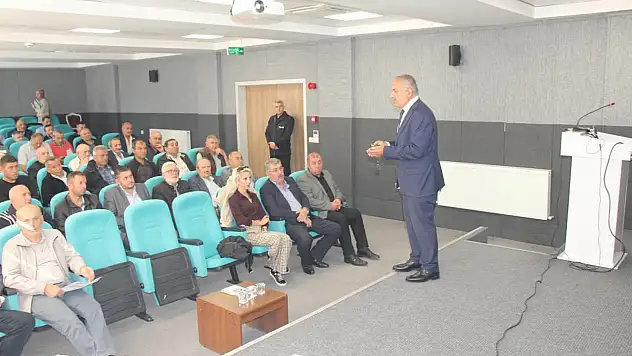 Köy Muhtarlarına Hizmet İçi Eğitim Verildi