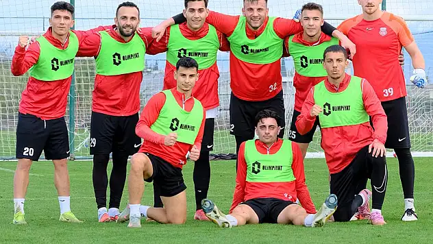 KSK, Antalya'daki Kampta Hazırlanıyor