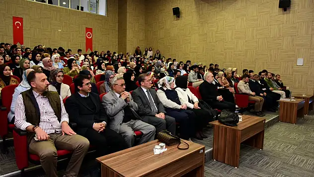 KÜ'de 'Arap Dili Neye Yarar?' Söyleşisi Gerçekleşti