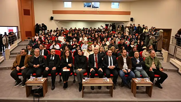 KÜ'de Öğretmenler Günü Kutlandı