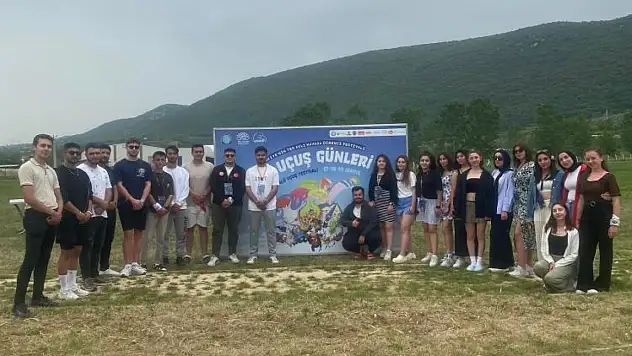 KÜ Öğrencileri Uçuş Günleri'ne Katıldı