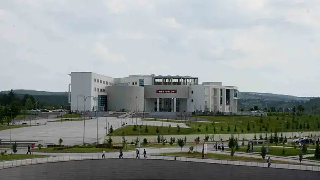 KÜ, TÜBİTAK Projelerinde Türkiye'de İlk 10'Da