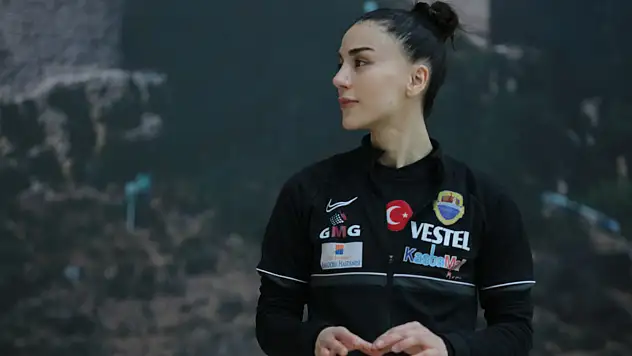 Kübra Sarıkaya Yalıkavak'ta