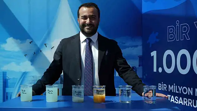 Kullanıp Arıttıkları Suda Japon Balığı Besliyorlar