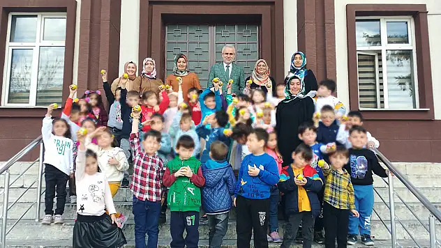 Kuran kursundan deprem bölgesine bayram hediyesi