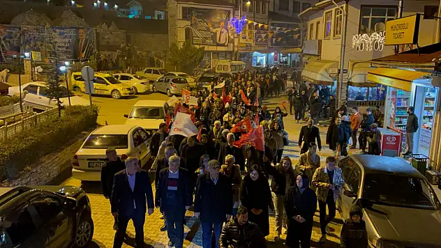 Küre'de CHP'den Salon Toplantısı