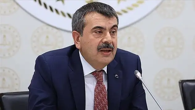LGS'de Rekor Birincilik Sayısı Tartışma Yarattı: Bakan Tekin'den Sert Yanıt